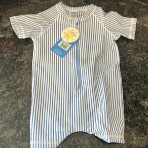 Ruffle butts rash guard boys